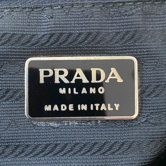 Prada Nylon Bag (Vintage) - Picture 7 of 10